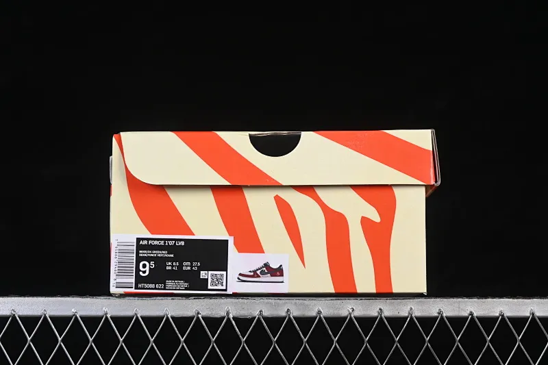 All categories Nk Air Force 1 Air Force series Nk Air Force 1 Low Air Force low-top Nike Air Force 1'07 Low red and black contrast color Air Force 1 low-top casual sneakers HT5088-622